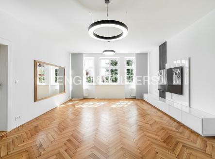 Pronájem bytu, 3+1, 137 m²