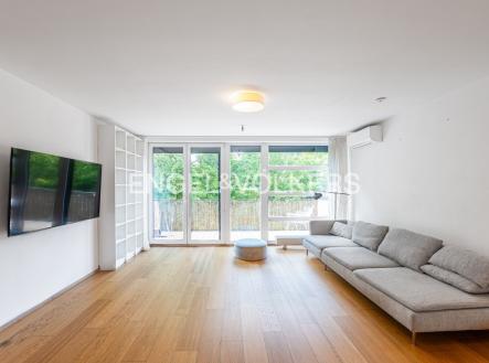 Pronájem bytu, 4+kk, 126 m²