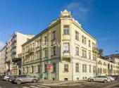 Pronájem kanceláře, 325 m²