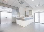 Pronájem kanceláře, 198 m²