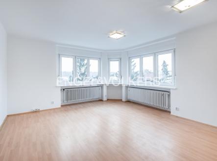 Pronájem kanceláře, 147 m²