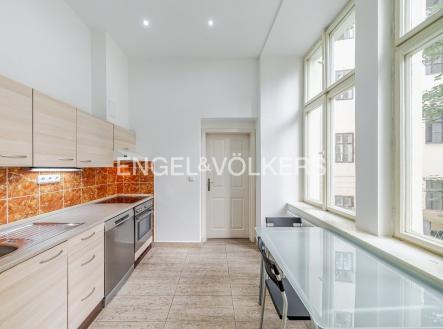 Pronájem bytu, 4+1, 112 m²