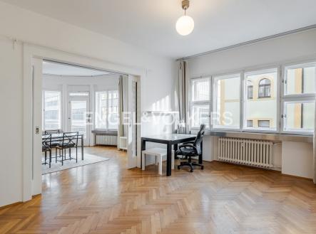 Pronájem bytu, 3+1, 135 m²