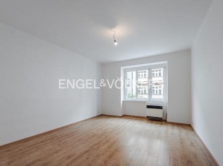 Pronájem bytu, 1+kk, 35 m²