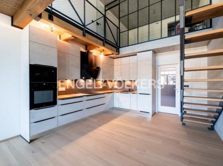 Pronájem bytu, 3+kk, 90 m²