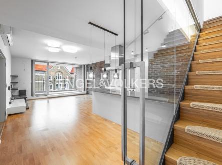 Pronájem bytu, 5+kk, 232 m²