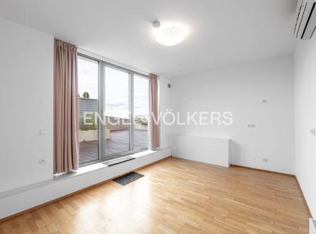 Pronájem bytu, 5+kk, 232 m²
