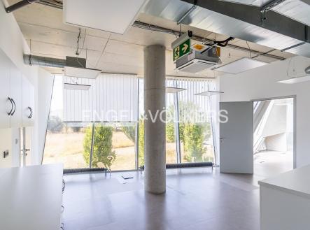 Pronájem komerčního objektu, jiný, 360 m²