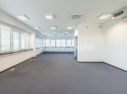 Pronájem kanceláře, 157 m²