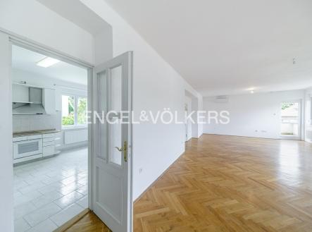 Pronájem bytu, 4+1, 150 m²