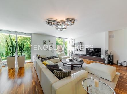 Prodej domu/vily, 300 m²