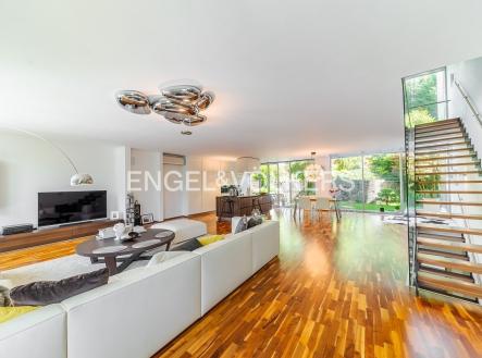 Prodej domu/vily, 300 m²