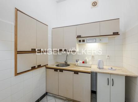 Pronájem kanceláře, 22 m²