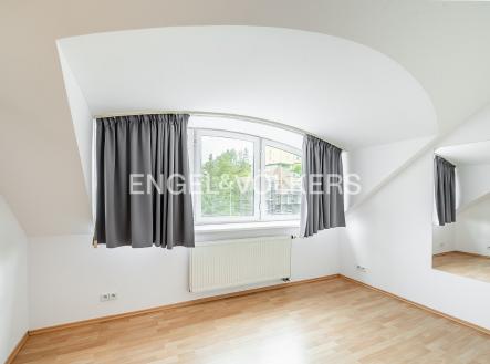 Pronájem bytu, 3+kk, 93 m²