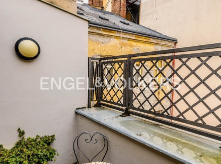 Pronájem bytu, 3+kk, 96 m²