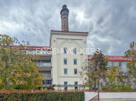 Pronájem kanceláře, 68 m²