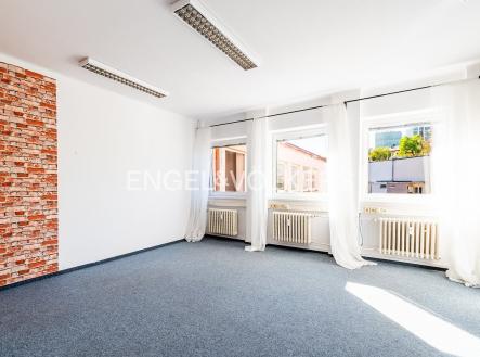 Pronájem kanceláře, 34 m²