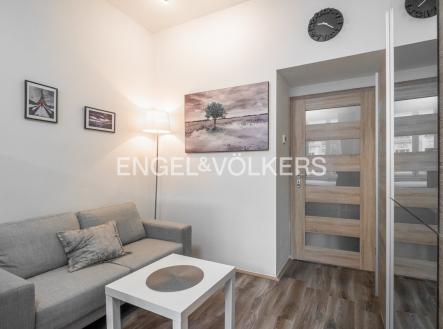 Pronájem bytu, 1+kk, 20 m²