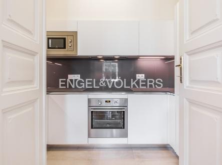 Pronájem bytu, 3+1, 93 m²