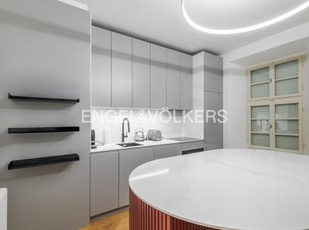 Pronájem bytu, 1+1, 48 m²