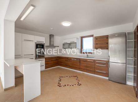 Pronájem domu/vily, 180 m²