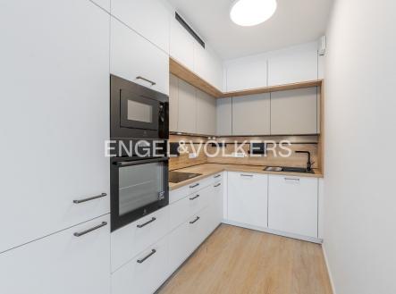 Pronájem bytu, 2+kk, 52 m²