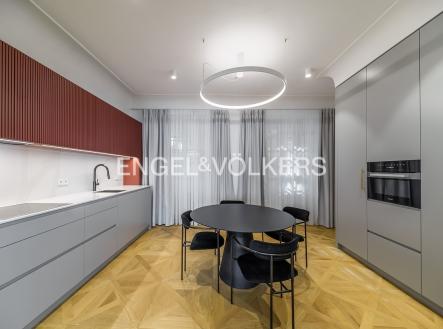 Pronájem bytu, 3+1, 98 m²