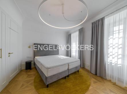 Pronájem bytu, 3+1, 98 m²