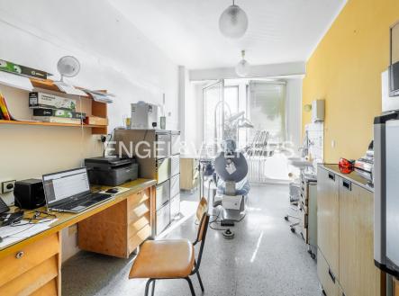 Pronájem komerčního objektu, jiný, 27 m²