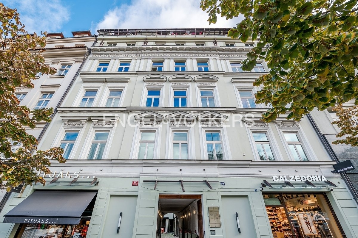 P1412412_web
