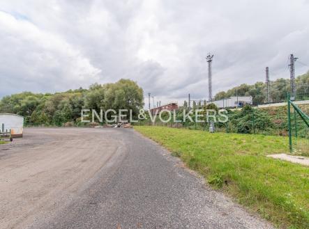 Pronájem pozemku pro komerční výstavbu, 2 596 m²