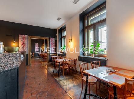 Pronájem restaurace, 366 m²