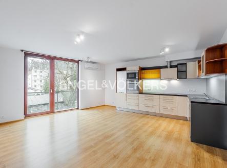 Pronájem bytu, 3+kk, 81 m²