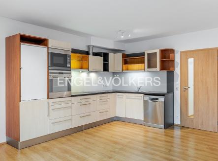 Pronájem bytu, 3+kk, 81 m²