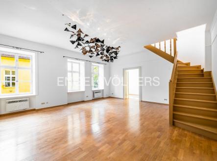 Pronájem bytu, 4+1, 140 m²