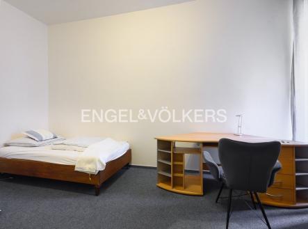 Pronájem bytu, 3+kk, 72 m²