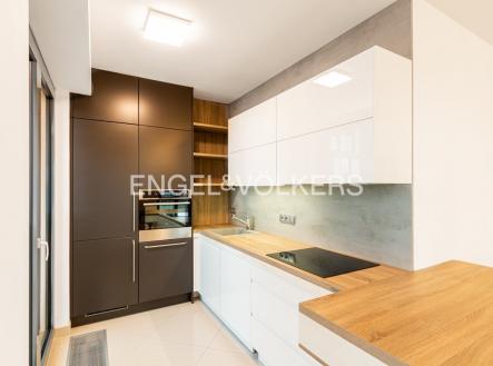 Pronájem bytu, 2+kk, 72 m²