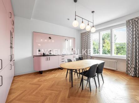 Pronájem bytu, 3+1, 120 m²