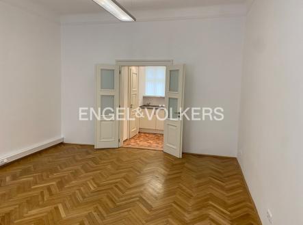 Pronájem komerčního objektu, jiný, 60 m²