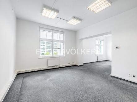 Pronájem kanceláře, 105 m²