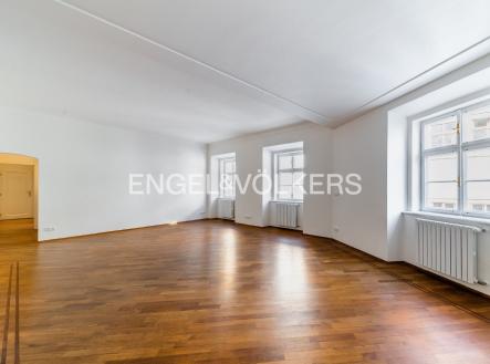 Pronájem bytu, 4+1, 170 m²