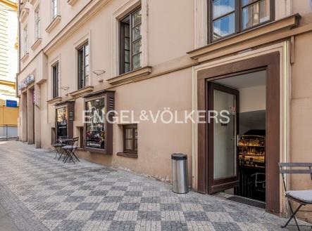 Pronájem restaurace, 172 m²