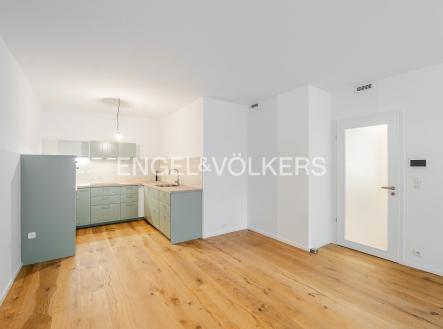 Pronájem bytu, 2+kk, 70 m²