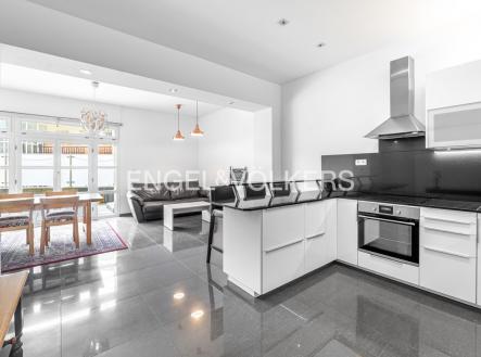 Pronájem bytu, 3+kk, 80 m²