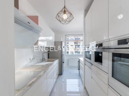 Pronájem bytu, 3+kk, 94 m²