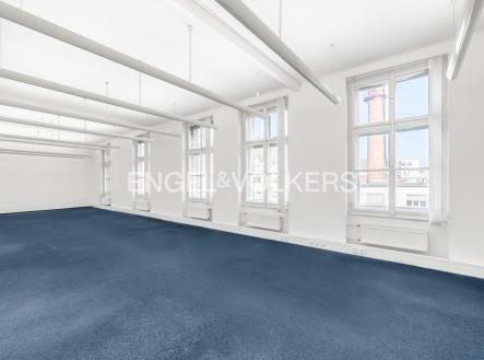 Pronájem kanceláře, 269 m²