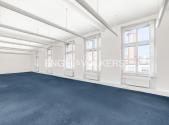 Pronájem kanceláře, 269 m²