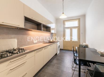 Pronájem bytu, 4+1, 140 m²