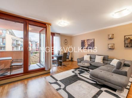 Pronájem bytu, 2+kk, 67 m²