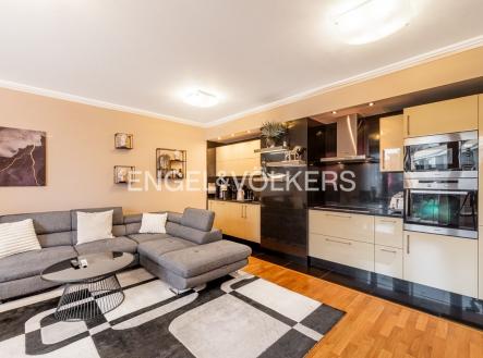 Pronájem bytu, 2+kk, 67 m²